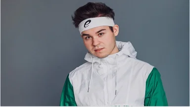 RYZE в эфире программы «Русский Старт»: ностальгия по кассетам, сотрудничество с Сергеем Трофимовым и взгляд на современную музыку