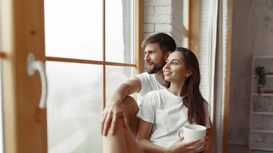 Не сразу и не через год: россияне назвали оптимальные сроки для совместной жизни