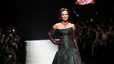 Елена Север впервые вышла на подиум на Московской неделе моды