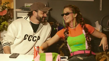 Лиза Арзамасова повторила культовый танец Галины Сергеевны из «Папиных дочек»