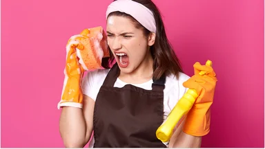 Не уксусом и не содой: как навсегда избавиться от плесени в доме