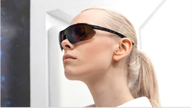 Минимализм проиграл: огромные очки — главный тренд весны